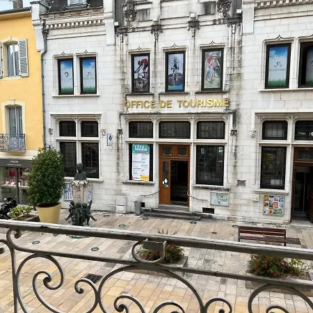 Le Palais - Superbe T2 - Belley Centre 벨리